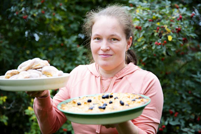 Miia Ollila on aina tykännyt leipomisesta. Myllärinä hän tuntee nyt myös erilaiset jauhot.