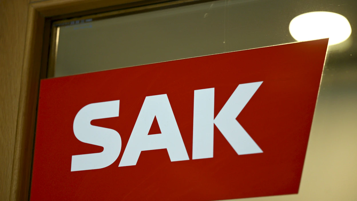 SAK:n ja sen jäsenliittojen 10 prosentin palkankorotustavoite jakaa mielipiteet.