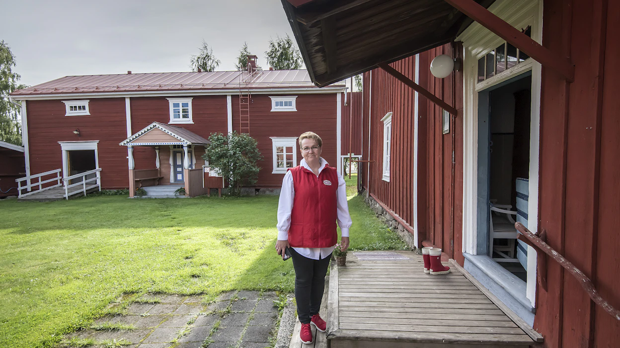 ”Kotimainen ruuantuotanto ja upeat suomalaiset yrittäjät, Hämes-Havusen ainutlaatuinen miljöö viljavien vainioiden keskellä sekä avoimin mielin tapahtumaan saapuva yleisö – näistä asioista Kauhajoen Ruokamessut koostuu”, messupäällikkö Riitta Alapiha sanoo.