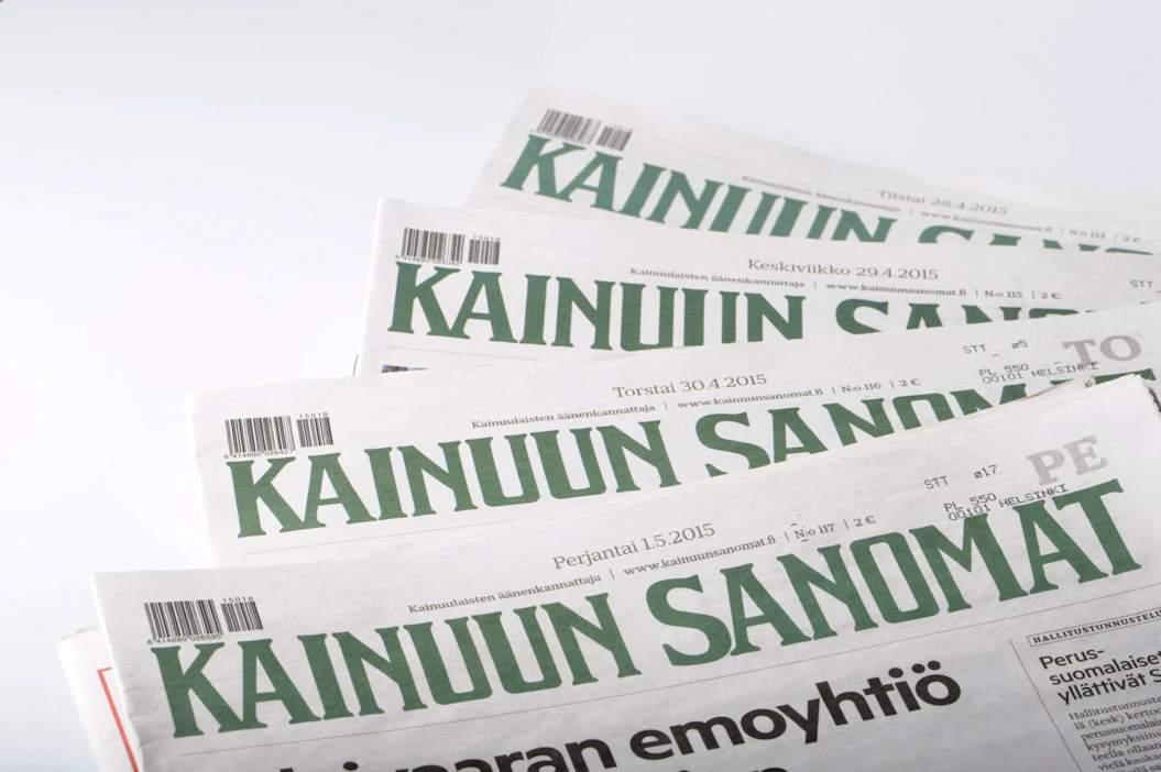 Kainuun Sanomat ilmestyy jatkossa painettuna lehtenä tiistaista lauantaihin, kertoo lehteä julkaiseva Hilla Group. LEHTIKUVA / Anni Reenpää.