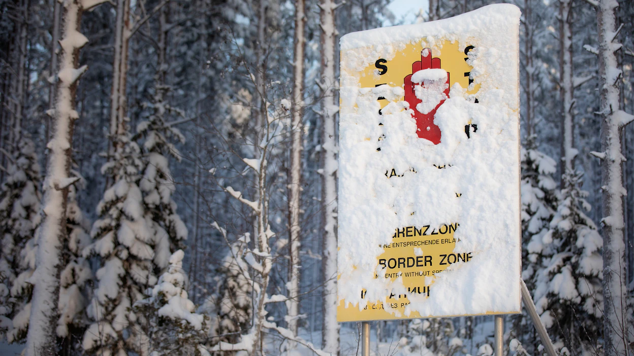 Suomella on Venäjän kanssa yhteistä rajaa 1 344 kilometriä. Kuvassa rajavyöhykettä Ilomantsissa Pohjois-Karjalassa.