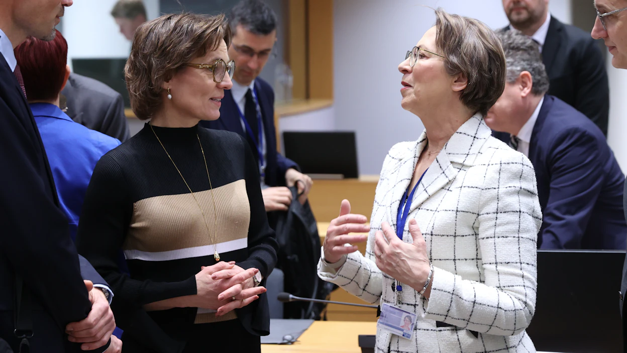 EU:n ympäristökomissaari Jessica Roswall keskusteli maatalousministeri Sari Essayahin kanssa viime viikolla Brysselissä.