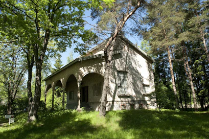 Suomen maaseudulla on 100 000–200 000 tyhjillään olevaa taloa. Moneen niistä omistaja toivoisi uutta asukasta tai vuokralaista. Kuvituskuva.