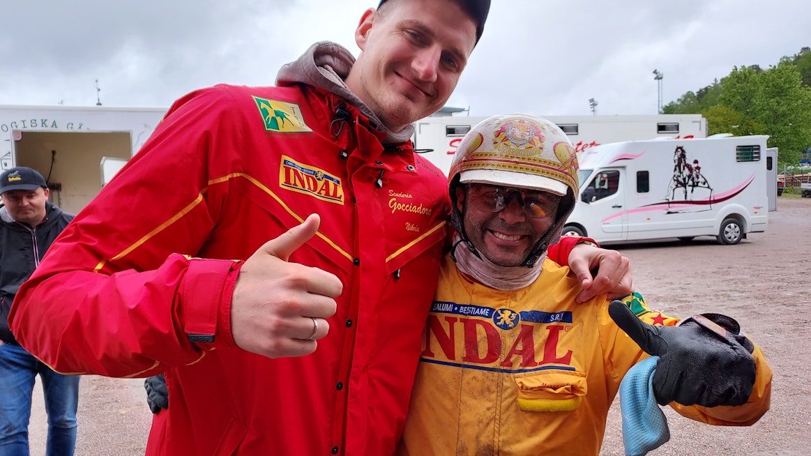 Nikola Jokić onnitteli Alessandro Gocciadoroa ikionnellisena ystävänsä voitettua Sweden Cupin Bepi Billä.