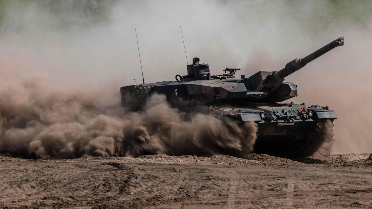 Tankkitoimitusten puolesta on puhunut erityisesti Puola. Kuvassa Puolan Leopard sotaharjoituksessa viime toukokuussa. 