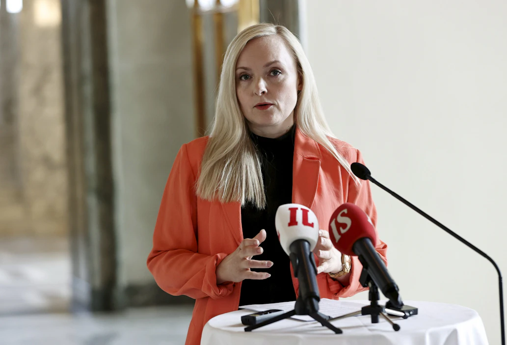 Vihreiden puheenjohtaja Maria Ohisalo ei tavoittele jatkokautta. Uusi puheenjohtaja valitaan kesäkuun puoluekokouksessa Seinäjoella.