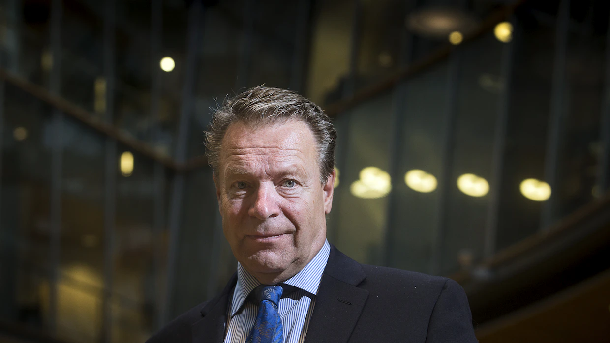 Ilkka Kanerva (kok.) on viimeisin kesken kansanedustajauransa menehtynyt henkilö. Kuva on vuodelta 2017, jolloin Kanervasta tuli Suomen historian pitkäaikaisin kansanedustaja.