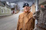 Hotellipäällikkö Anton Sutinen on toistaiseksi omistajien ohella Hotelli Puu-Juuan ainut vakituinen työntekijä.