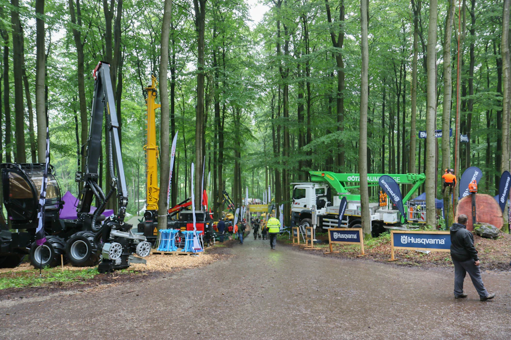 Metsäalan konevalmistajat esittelivät kesällä Saksassa koneitaan KWF 2024 -messuilla.