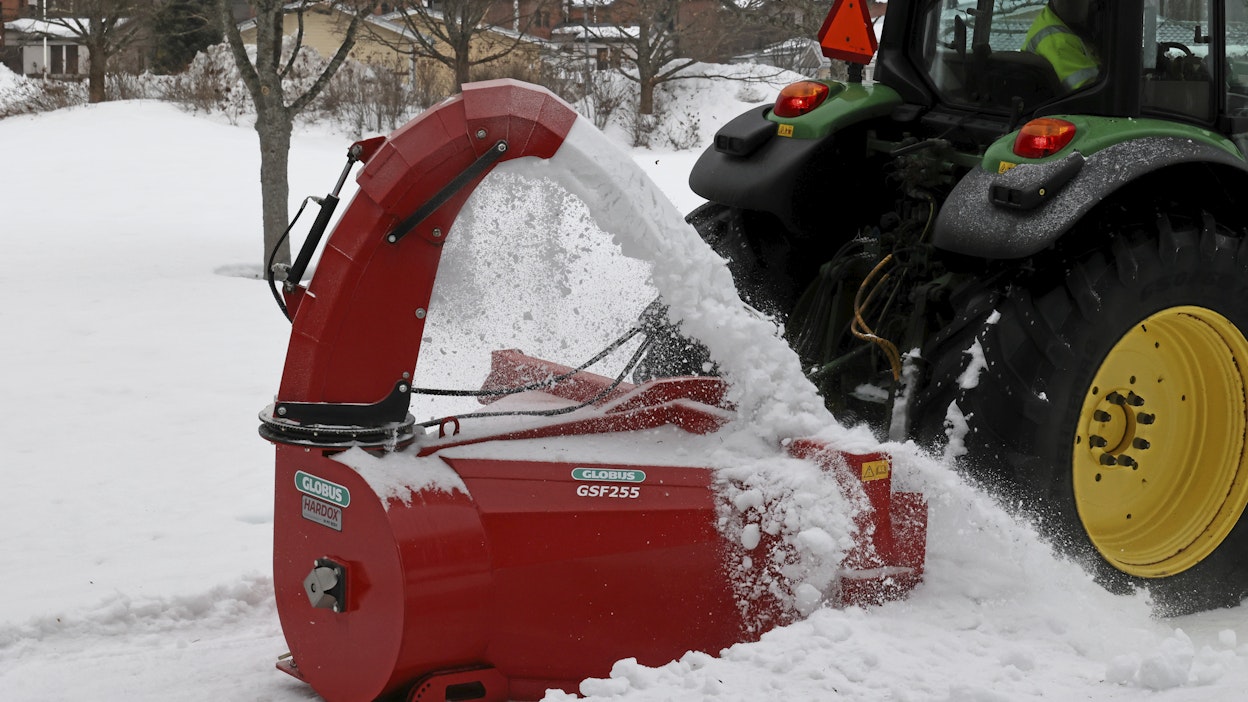 Lumityöt aiheuttavat usein taloyhtiöissä napinaa.