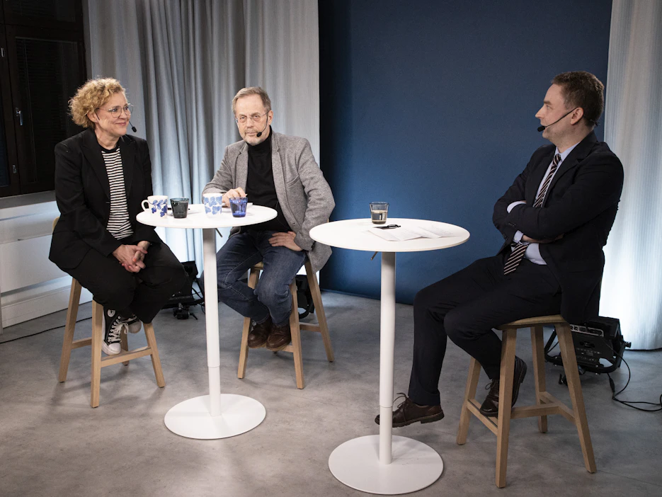 MT Liven vaalistudiossa vierailivat Taru Tujunen ja Pekka Ervasti. Heitä haastatteli MT:n uutispäällikkö Niklas Holmberg.