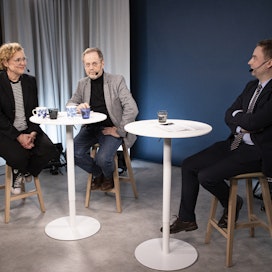 MT Liven vaalistudiossa vierailivat Taru Tujunen ja Pekka Ervasti. Heitä haastatteli MT:n uutispäällikkö Niklas Holmberg.