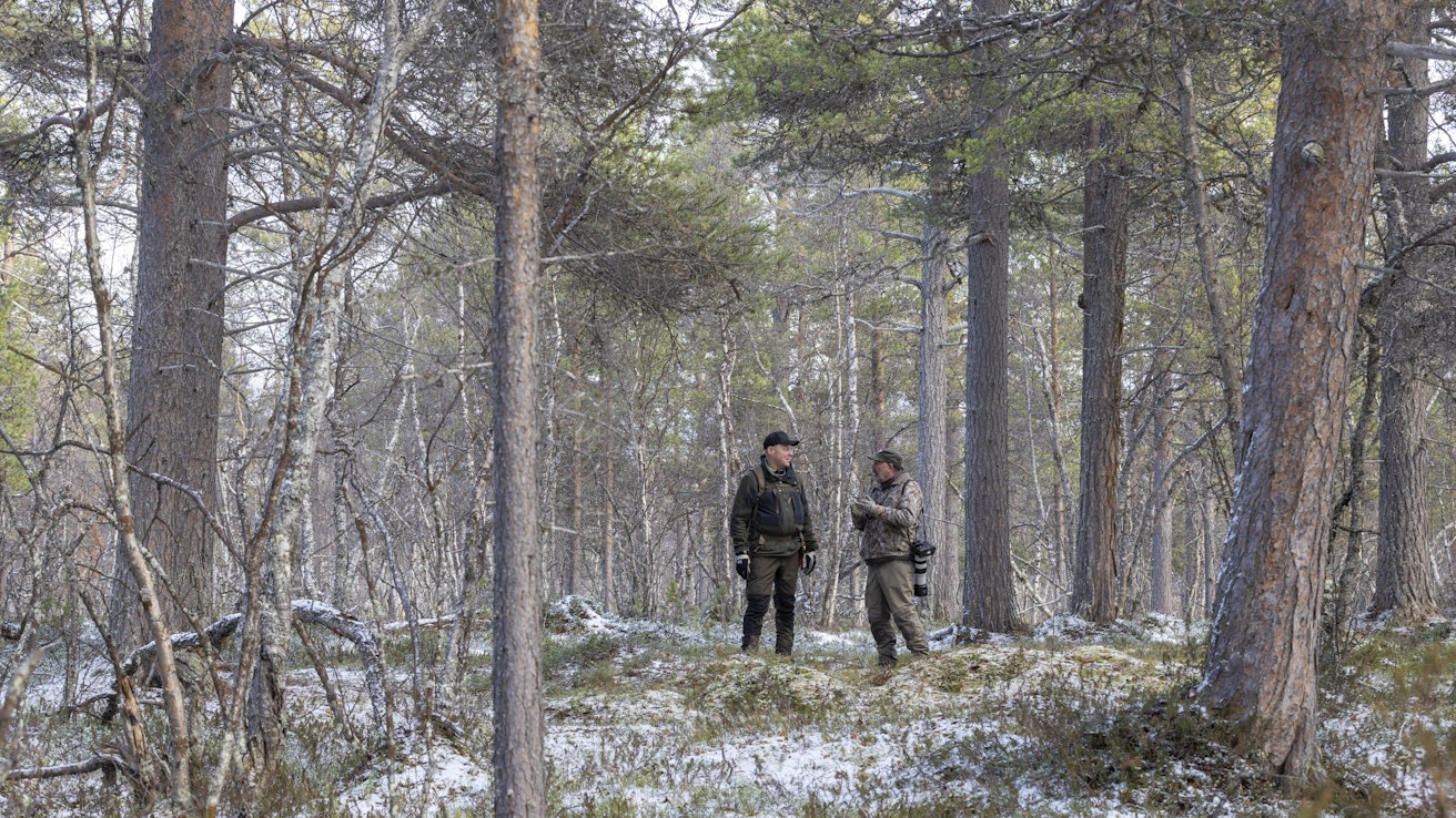 Metsähallitus myy vuosittain noin 200 000 metsästys- ja kalastuslupaa valtion alueille.