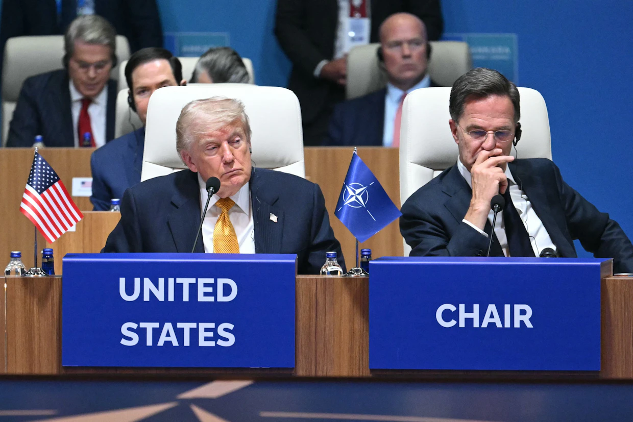 Donald Trump oli Naton Ankaran huippukokouksessa kitkerän kriittinen liittolaisia kohtaan, vaikka pääsihteeri Rutte teki kaikkensa todistaakseen, ettei siihen ole perusteita.