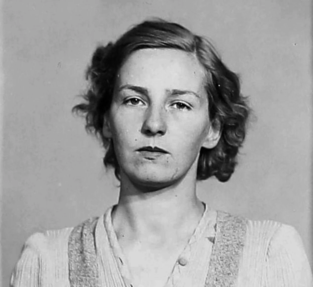 Kerttu Nuorteva (1912–1963) lähetettiin desanttina Suomeen vuonna 1942. Hänet vangittiin, tuomittiin ja palautettiin rauhanteon yhteydessä Neuvostoliittoon. Idässä Nuorteva joutui vankileirille.