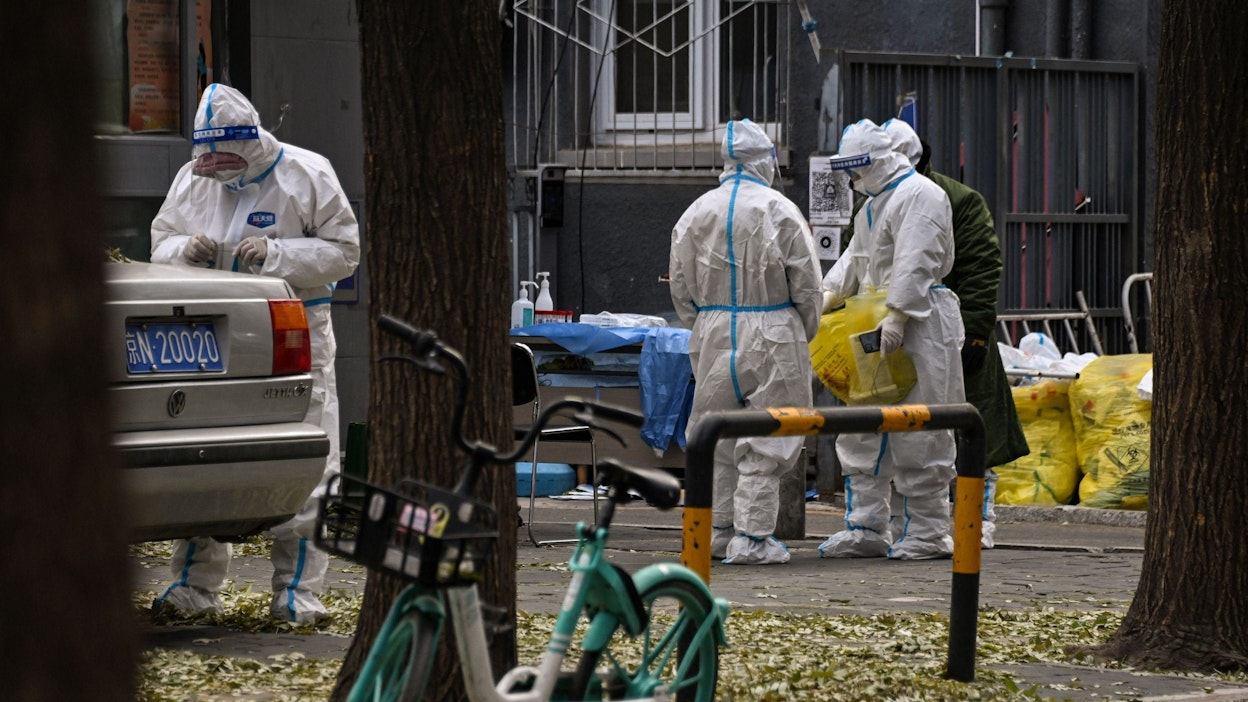 Useat Kiinan kaupungit kertoivat lieventävänsä testaus- ja karanteenikäytäntöjään. LEHTIKUVA / AFP.