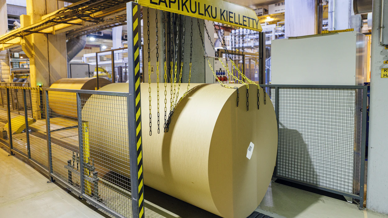 Metsäteollisuustuotteiden viennin tärkein tuoteryhmä olivat kartongit. Niistä kertyi 27 prosenttia metsäteollisuuden vientituloista.