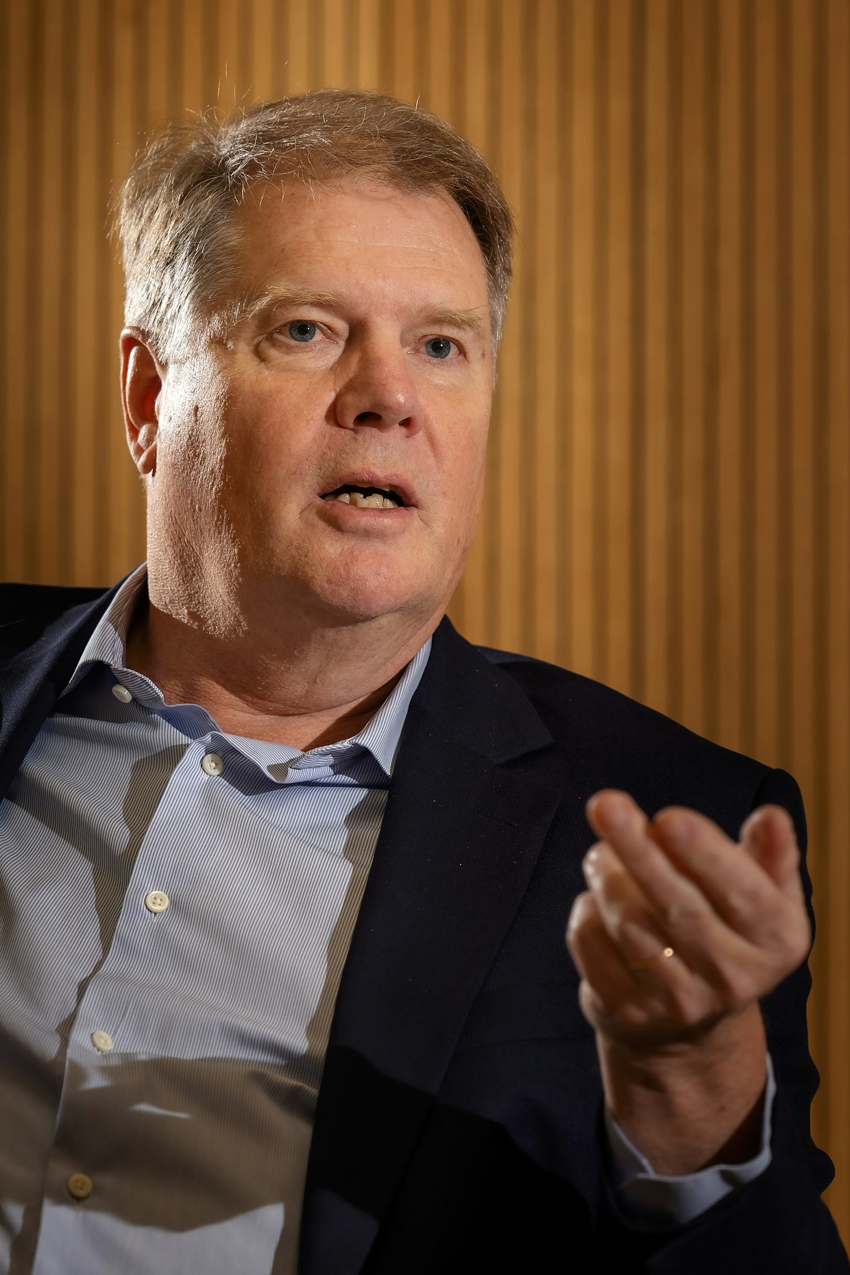 Elinkeinoelämä on Bromanin mukaan ymmärtänyt, että pilottien menestys on koko Itä-Suomen etu. Muille alueen vaikuttajille on ollut hankalampaa niellä, että oma maakunta joutuu odottamaan vuoroaan.