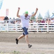 Oulun Kuninkuusraveissa Mauri Korkiavuorella oli kosolti aihetta iloon, sillä Korkiavuoren kasvatti ja osaomistama Pro voitti kuninkuuskilpailun avauslähdön ja Tulilatva juoksi upeasti Pikkukuningattaren kakkoseksi.