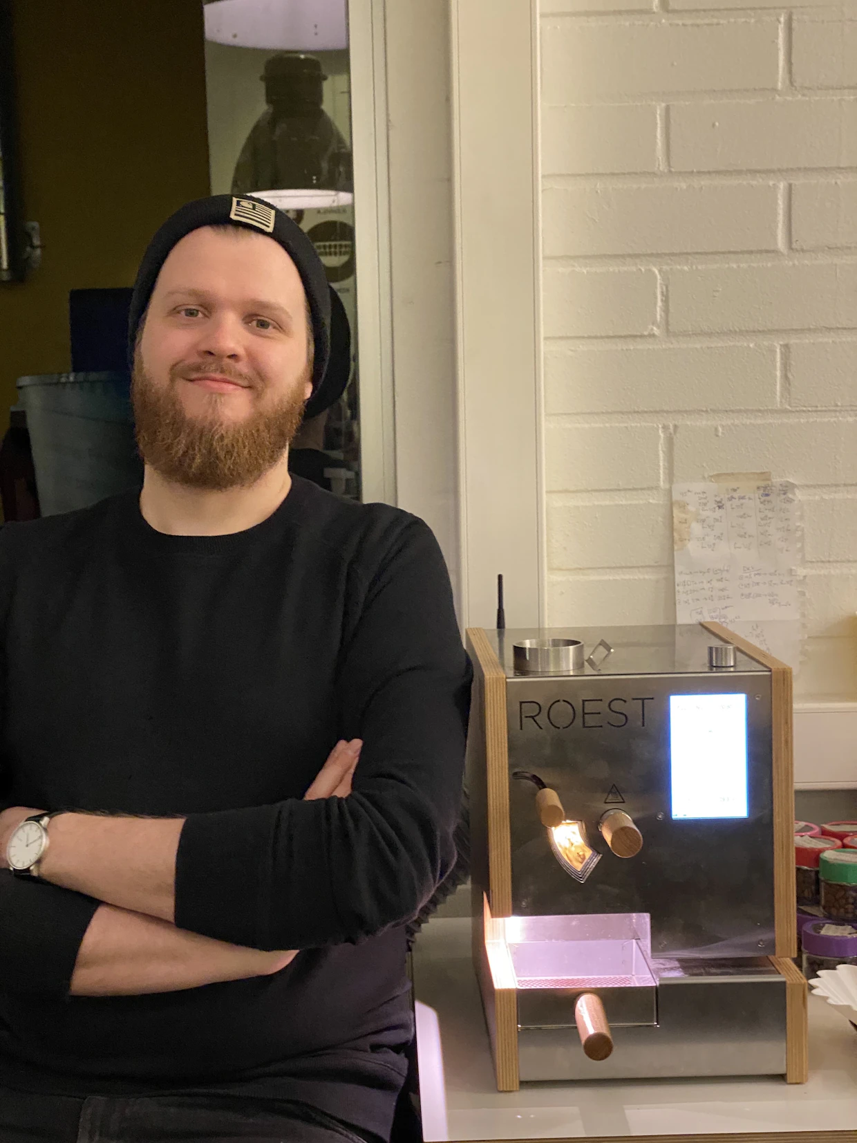 Jarno Peräkylä on työskennellyt pitkään kahvin parissa.