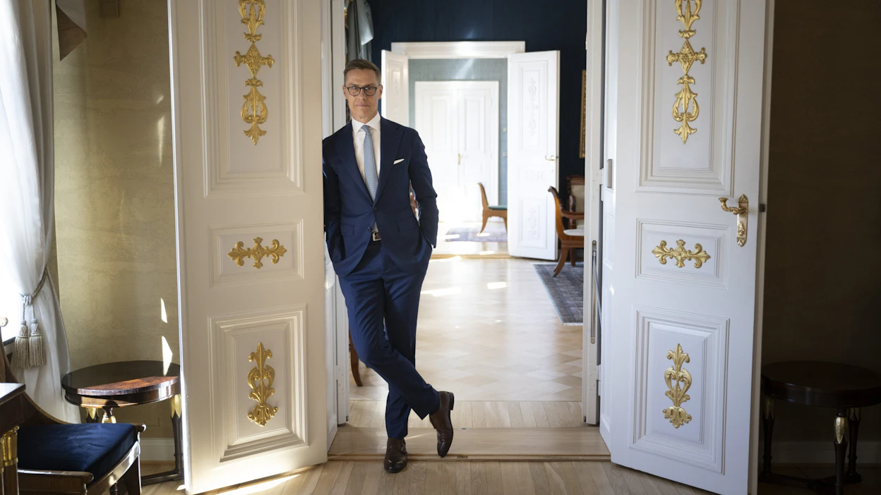 Presidentti Alexander Stubbin ensimmäistä kertaa isännöimiin Linnan juhliin on kutsuttu 1 700 vierasta. Kuva on toukokuulta. LEHTIKUVA / Antti Aimo-Koivisto.