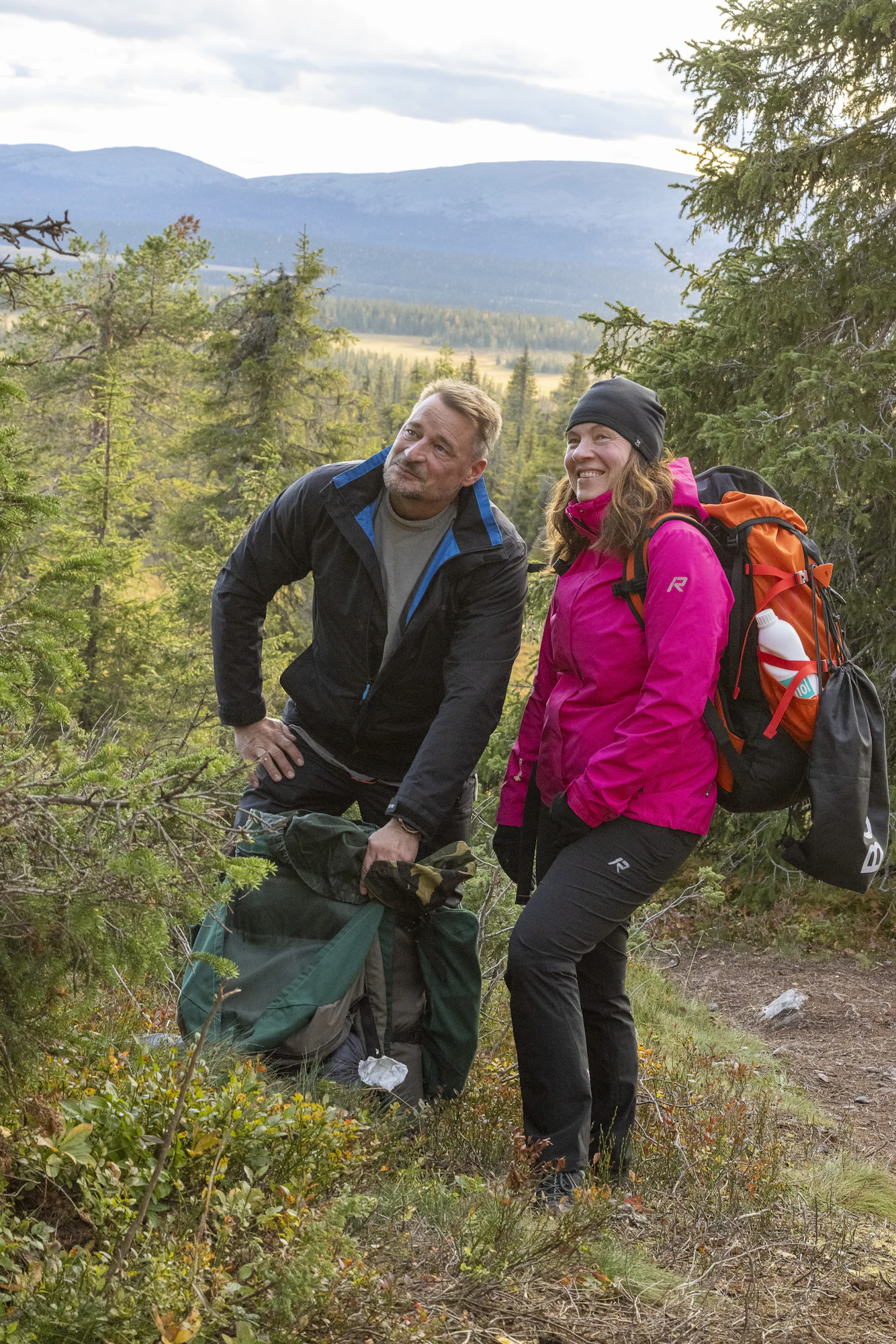 Ruskaretkellä olleet Toni Saario ja Liisa Veijola pitivät Aakenuksen reittien monipuolisuudesta ja ruuhkattomuudesta.