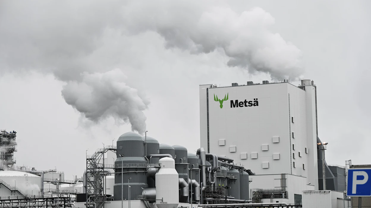 Metsä Group keskeyttää tuotannon Kemin tehtaalla loka-marraskuussa.