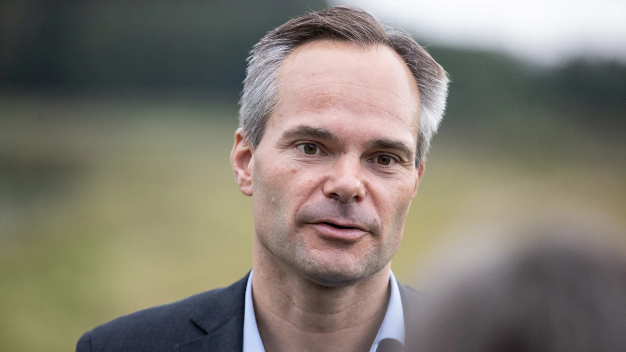 Ympäristö- ja ilmastoministeri Kai Mykkänen (kok.) vaihtaa valtakunnan politiikan Espoon kaupunginjohtajan tehtävään. Hän on väsynyt nykyiseen syyllistävään ja kärjistävään keskusteluun.