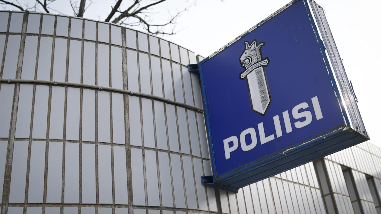 Viranomaisten tietoon tuli viime vuonna edellisvuotta enemmän pari- ja lähisuhdeväkivaltatapauksia. Etenkin alaikäisten uhrien määrä oli kasvanut. LEHTIKUVA / KALLE PARKKINEN.
