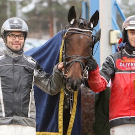 Jere Hurme voitti Salamakypärät-osalähdön Kouvolassa Jarno Kauhasen Winners Lanella.