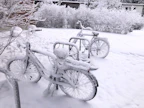 Suomen säässä ei suuria yllätyksiä ole, selkeinä ja heikkotuulisina öinä on kireää pakkasta.
