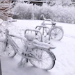 Suomen säässä ei suuria yllätyksiä ole, selkeinä ja heikkotuulisina öinä on kireää pakkasta.