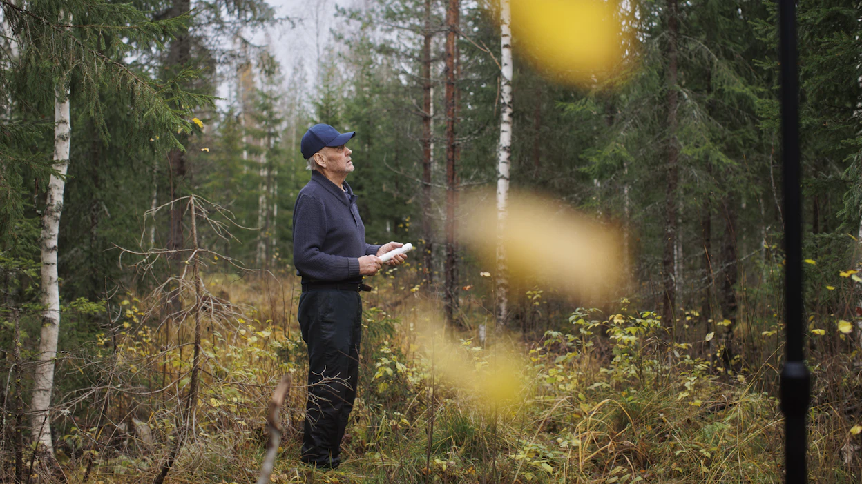 Seppo Sippolan mukaan hänen metsästään kaadettiin väärät puut ja metsätie muussaantui kelirikkoaikana pilalle.