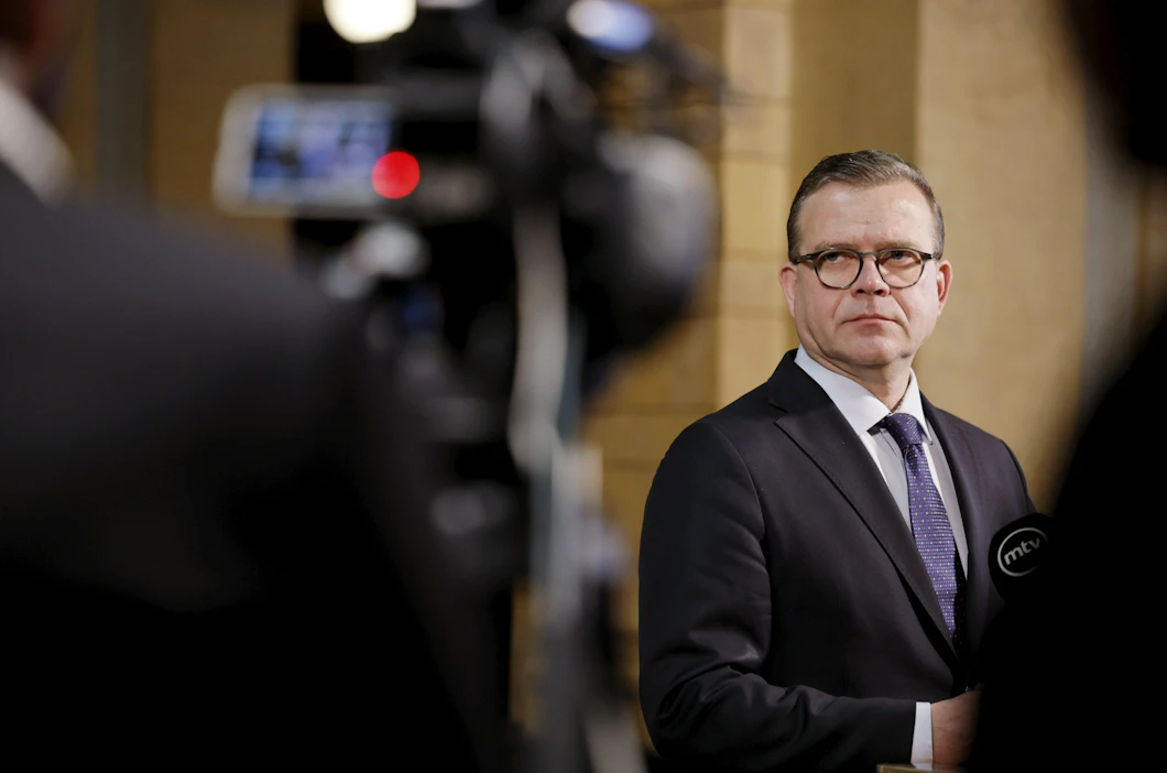 Hallituksenmuodostaja Petteri Orpon (kok.) mukaan neuvotteluissa keskitytään yrittämisen toimintaympäristön parantamiseen ja siinä paikallinen sopiminen on iso elementti. LEHTIKUVA / Seppo Samuli.