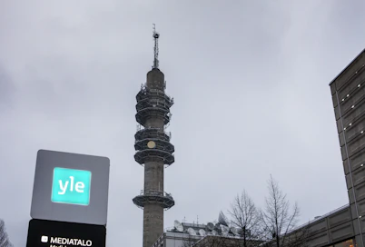 Yle kertoi perjantaina muutosneuvottelujensa tuloksista. Taustalla on parlamentaarisen työryhmän päätös pienentää yhtiön rahoitusta.