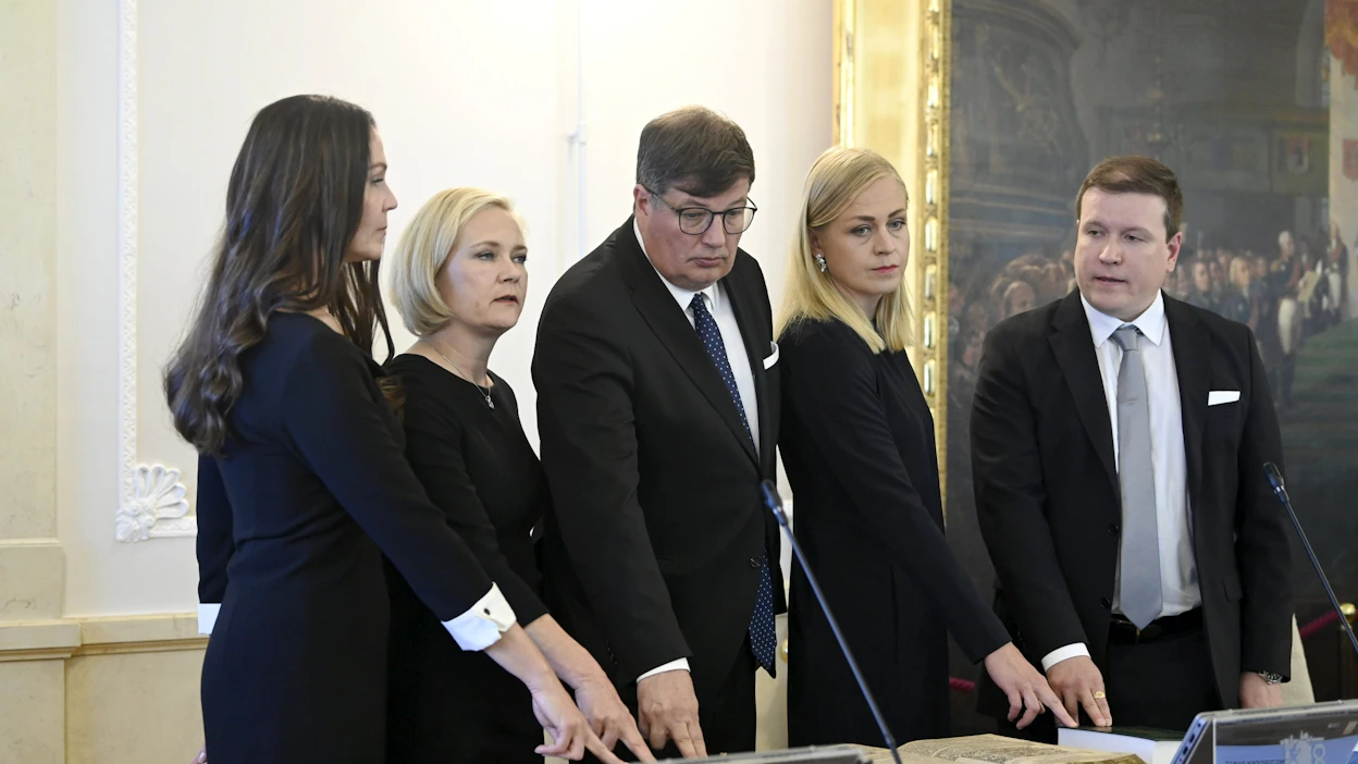 Uuden hallituksen ministereitä ovat muun muassa liikenne- ja viestintäministeri Lulu Ranne (ps.), sisäministeri Mari Rantanen (ps.), työministeri Arto Satonen (kok.), ulkoministeri Elina Valtonen (kok.) sekä ulkomaankauppa- ja kehitysministeri Ville Tavio (ps.). LEHTIKUVA / Eeva-Maria Brotherus.