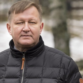 Suomen Hippoksen puheenjohtaja Antti Lehtisalo ei pidä lakimuutosta hevosalan kannalta dramaattisena.