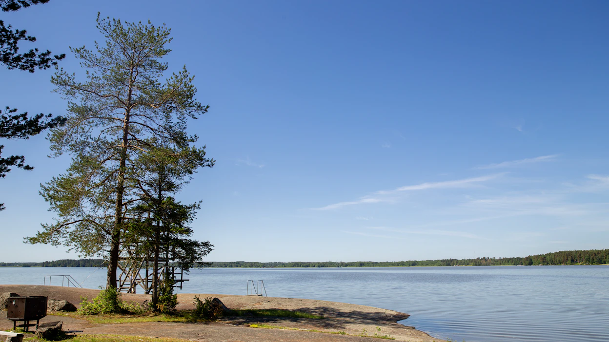Tiistai oli kesän 51. hellepäivä, Utsjoen Kevolla lämpötila kipusi yli 27 asteen. Vuodesta 1961 alkavalla jaksolla kuluva kesä nousee hellepäivissä vähitellen 10 parhaan joukkoon. Kuvituskuva.