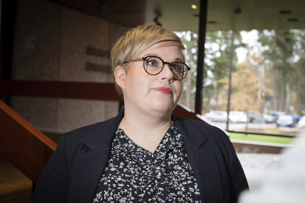 Saarikko huomauttaa, että negatiivinen julkisuus on hinta, jonka joutuu maksamaan kantansa puolustamisesta.