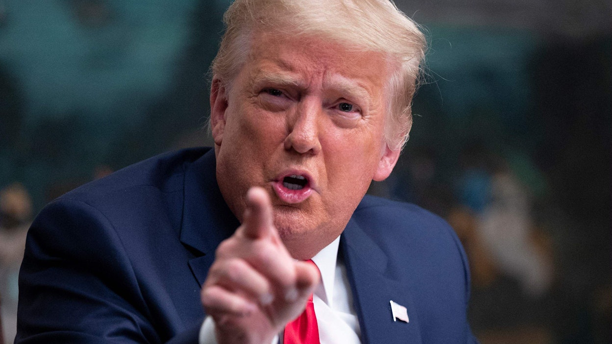 Donald Trumpin presidenttikaudella hallinto pyrki estämään terveysviranomaisia jakamasta paikkansapitävää tietoa koronaviruspandemiasta, selviää tuoreesta raportista.