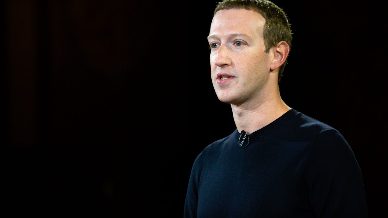 Toimitusjohtaja Mark Zuckerberg kertoi viestissään yhtiön tarttuvan myös muihin toimiin kulujen leikkaamiseksi. LEHTIKUVA/AFP.