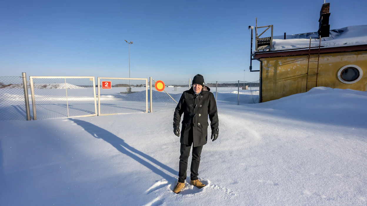 LSK Business Parkin toimitusjohtaja <strong id="strong-871082a1c9a019f0094331a2fdb67f28">Mika Marjamäki</strong> toivoo, että ilmavoimien harjoitukset palaavat jonain päivänä Kauhavan lentokentälle. Harjoitustoimintaa Kauhavalla oli vuosina 2021–2023, mutta Orpon hallituskaudella rahoitus lakkasi.