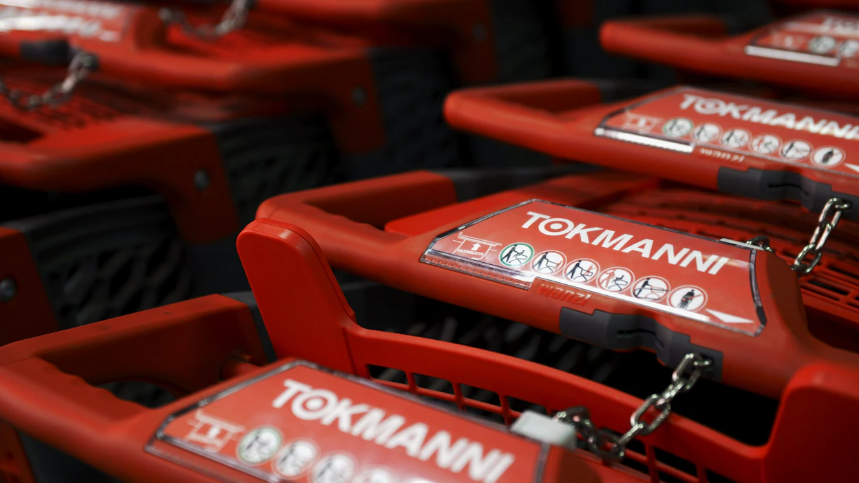 Hollantilainen Spar-elintarviketju tekee paluun Suomeen Tokmannin siipien suojassa.