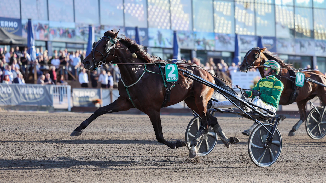 Derbykarsinnat alkoivat Return Of Wurstin ja Jukka Torvisen keulasoololla.