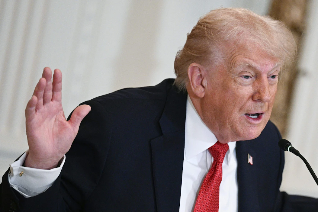 Yhdysvaltain presidentti Donald Trump sanoo, että maiden olisi maksettava tulleja kaikista Yhdysvaltoihin vietävistä tuotteista, kunnes sopimus Grönlannin ostamisesta on tehty. LEHTIKUVA/AFP.