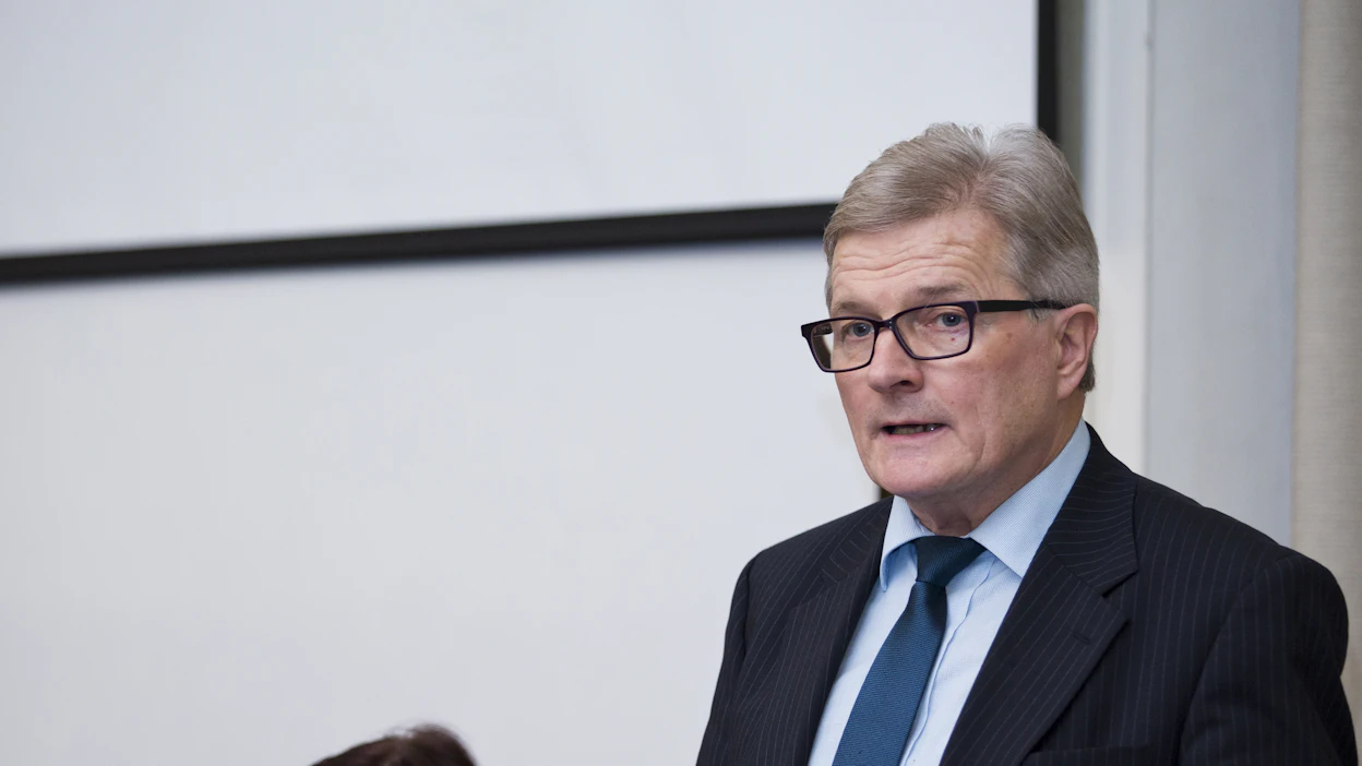 Sähkön hinta aiheuttaa isoimmat ongelmat yrittäjäkunnassa, kansanedustaja Johannes Koskinen sanoo. ”Huippuhintojen kaatava vaikutus voi olla isompi kuin kotitalouksissa.”