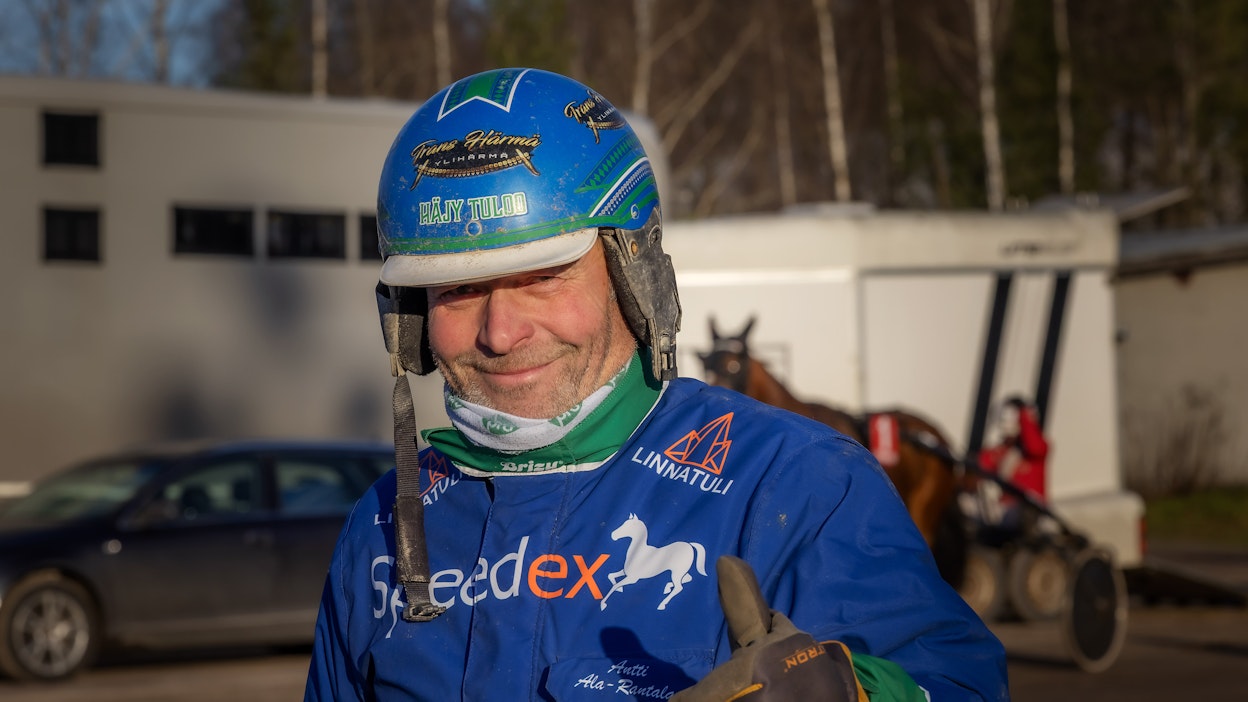 Antti Ala-Rantala kilpailee tällä viikolla sekä Suomen että Ruotsin raveissa.