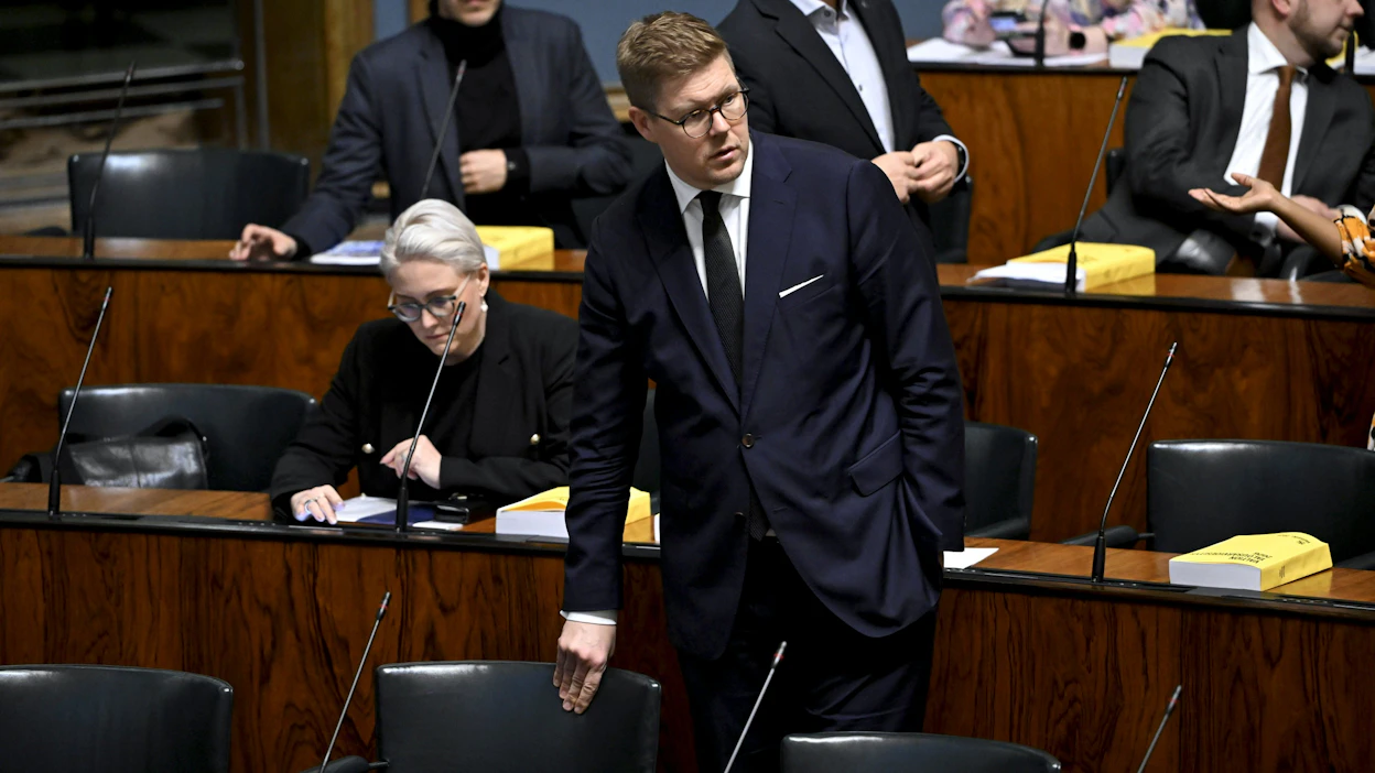SDP:llä on yhä tuntuva, yli kuuden prosenttiyksikön kaula kokoomukseen, vaikka puolueen kannatus laski tuoreessa gallupissa alle 25 prosentin rajan. Kuvassa SDP:n puheenjohtaja Antti Lindtman. LEHTIKUVA / Roni Rekomaa.