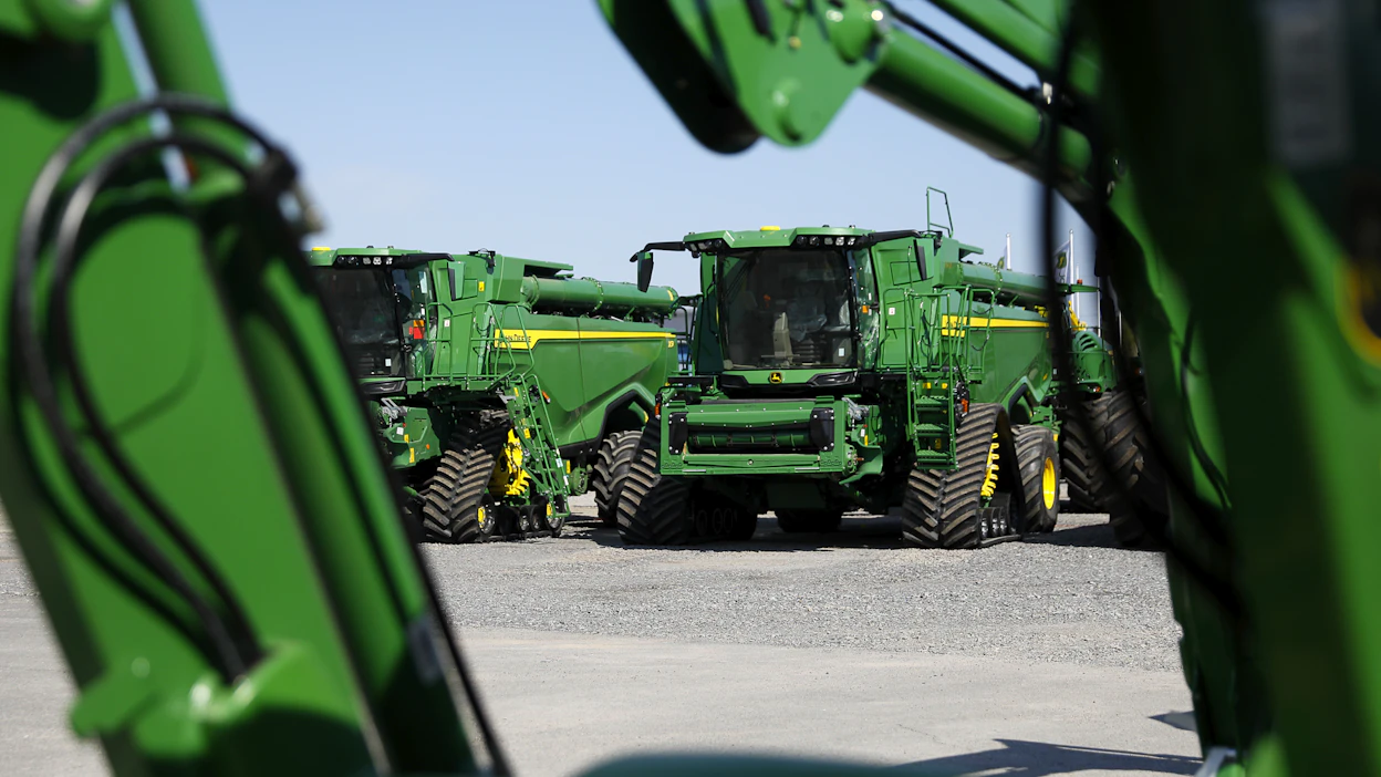 John Deere -koneiden jälleenmyyjä ajautui maksukyvyttömäksi Hollannissa. Arkistokuva.