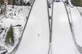 Kuvan mäkihyppääjä ei liity tapaukseen. Kuvituskuva.